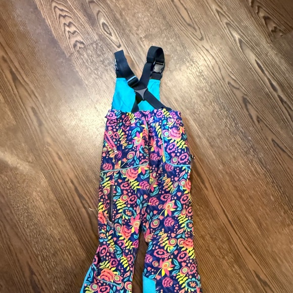 Multicolor Little Girl Spyder Ski bib - Picture 6 of 7